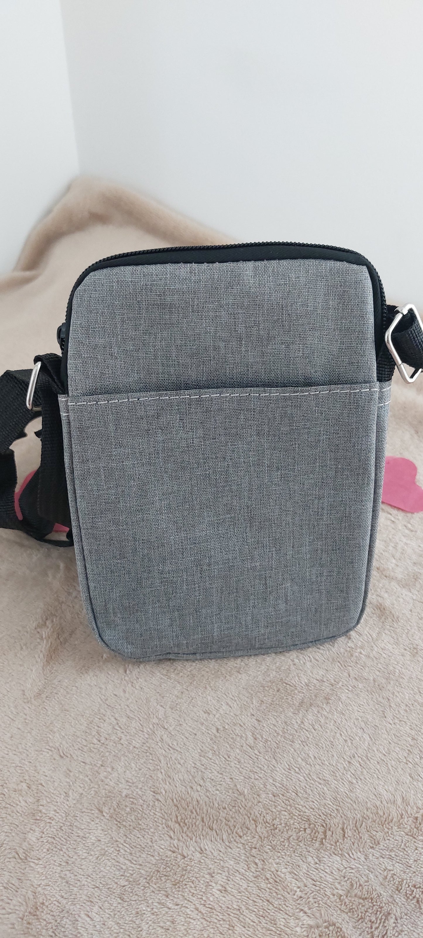 Sacoche bandoulière personnalisée homme – Noire ou grise