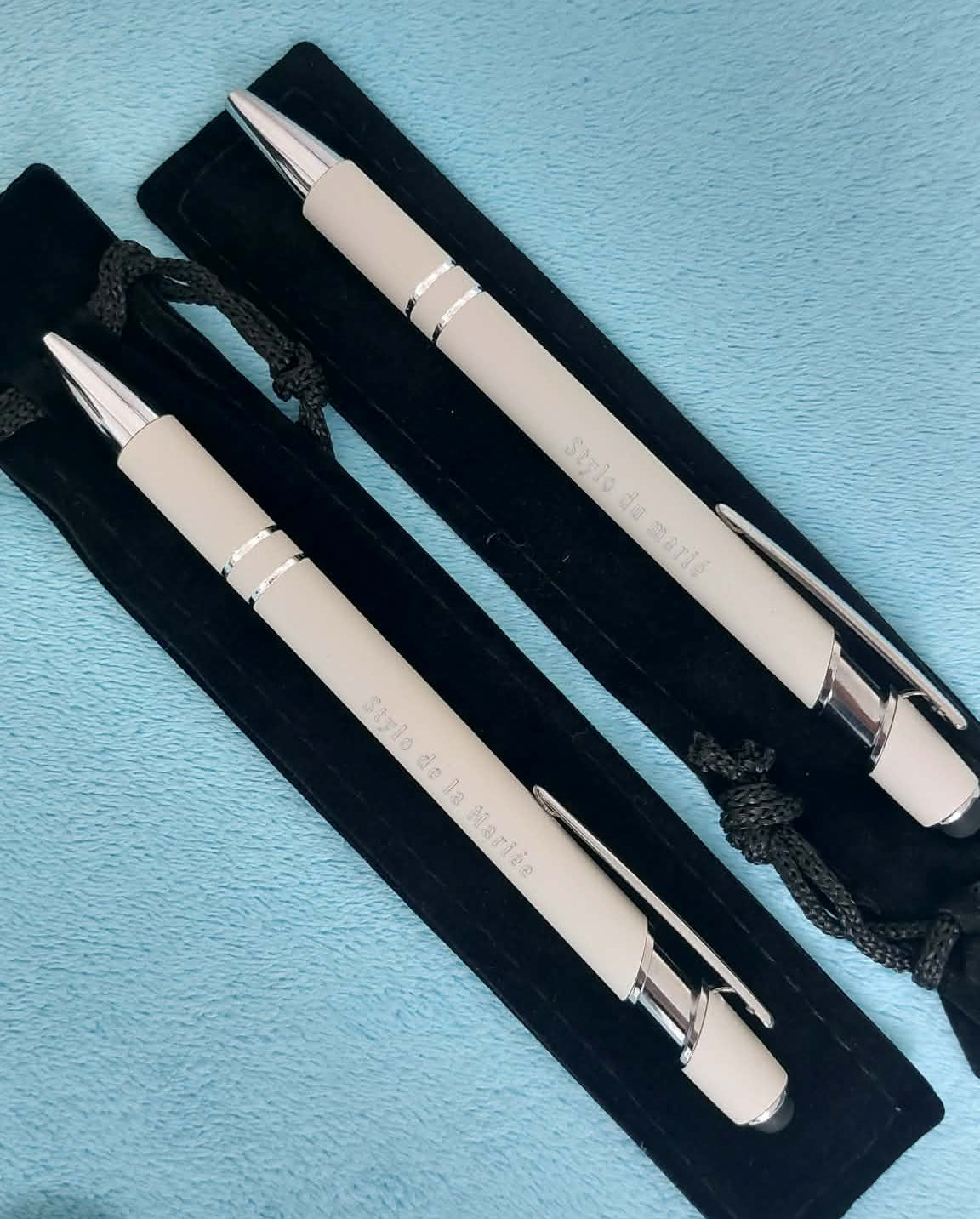 Duo des Mariés personnalisé – Porte-clés & stylos assortis